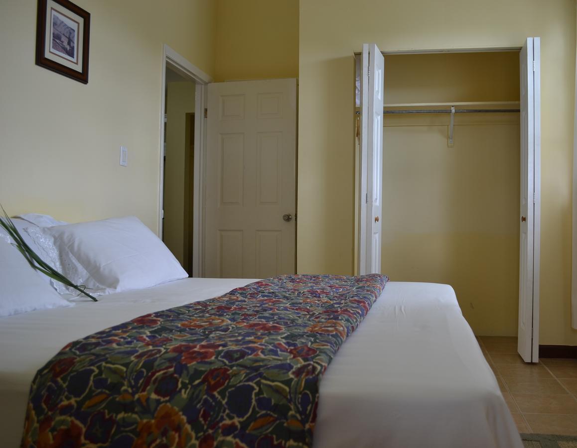 Paige Pond Country Inn St. John's Buitenkant foto